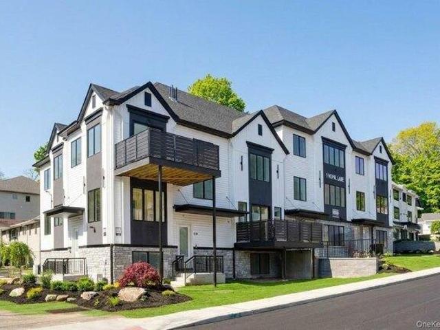 Condo for sale in Rockland, New York