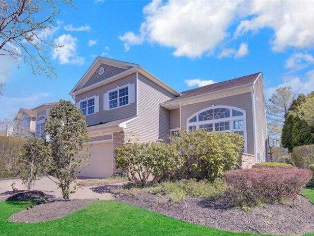 Condo for sale in Centereach, New York