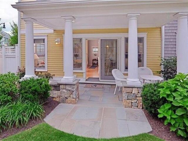 Condo for sale in Narragansett Pier, Narragansett
