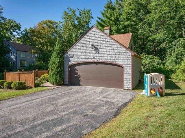 Condo for sale in Waterford Place, Nashua