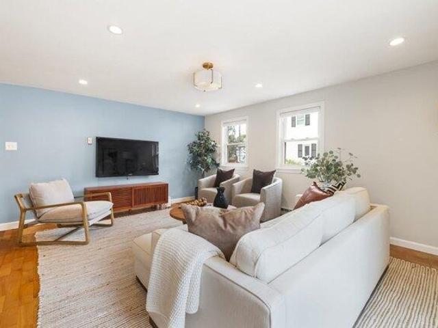 Condo for sale in Natick, Middlesex County