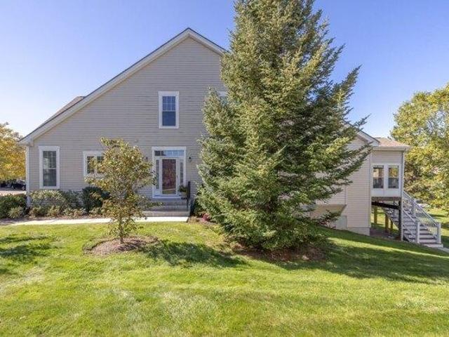 Condo for sale in Natick, Middlesex County