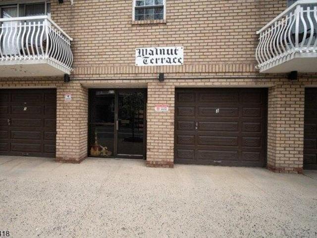 Condo for sale in Newark