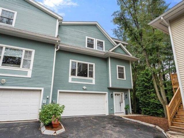Condo for sale in Thompsonville, Newton