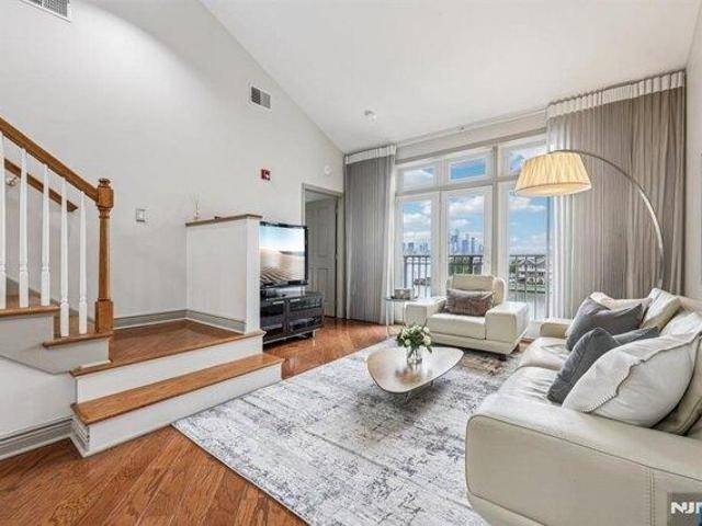Condo for sale in Hudson, New Jersey