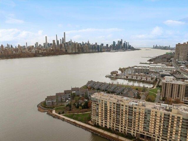 Condo for sale in Hudson, New Jersey