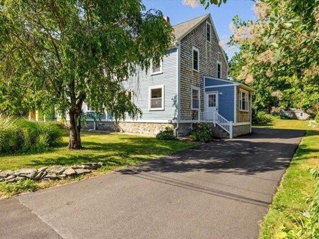 Condo for sale in Bristol, Massachusetts