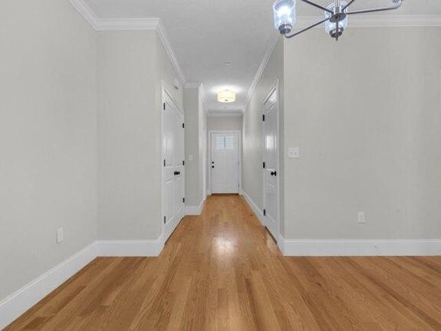 Condo for sale in Norwood, Norfolk County