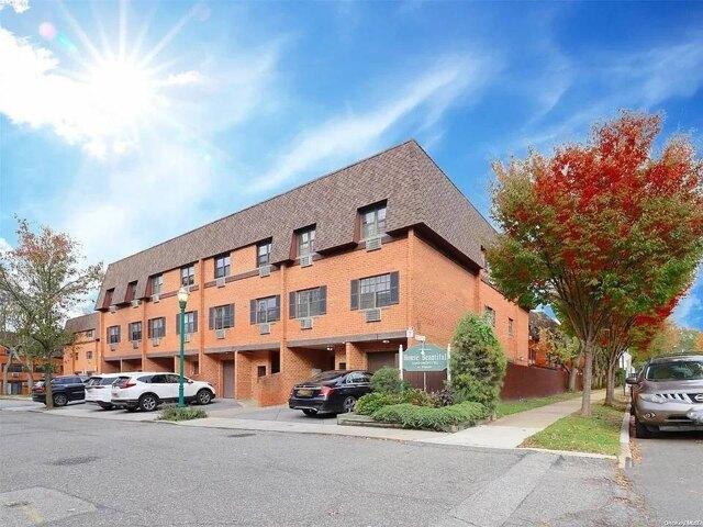Condo for sale in Queens, Arverne