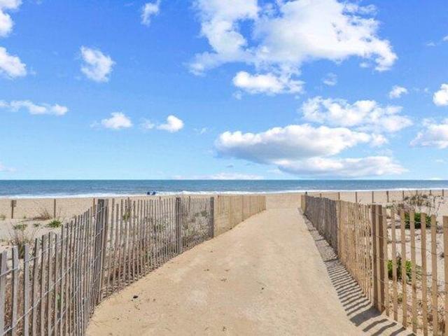 Condo for sale in Ocean City, Maryland