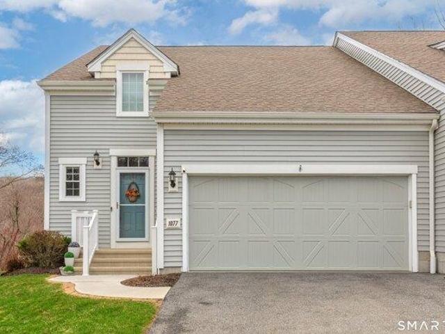 Condo for sale in Oxford, Connecticut