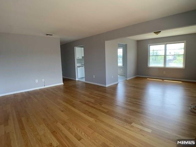 Condo for sale in Palisades Park, Bergen County