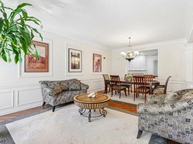 Condo for sale in Paramus, New Jersey