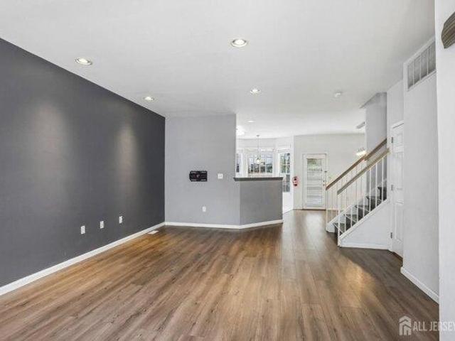 Condo for sale in Sayreville, New Jersey