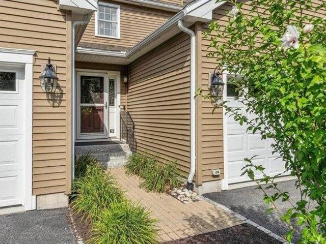 Condo for sale in Plainville, Massachusetts