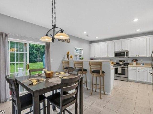 Condo for sale in Passaic, New Jersey