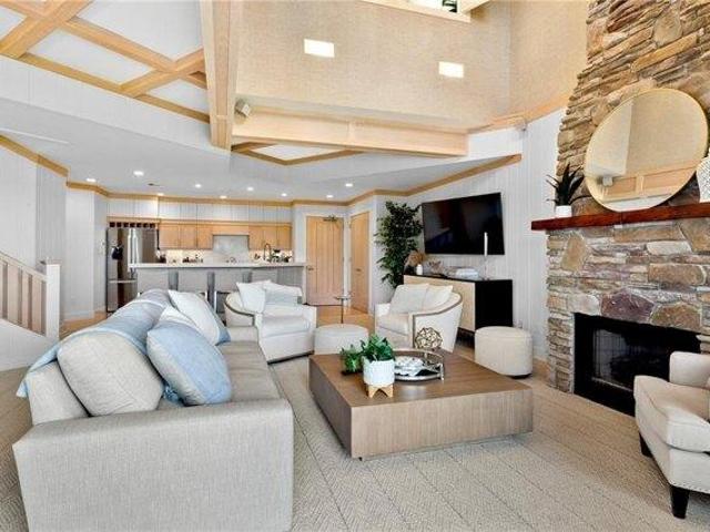 Condo for sale in Portsmouth, Rhode Island