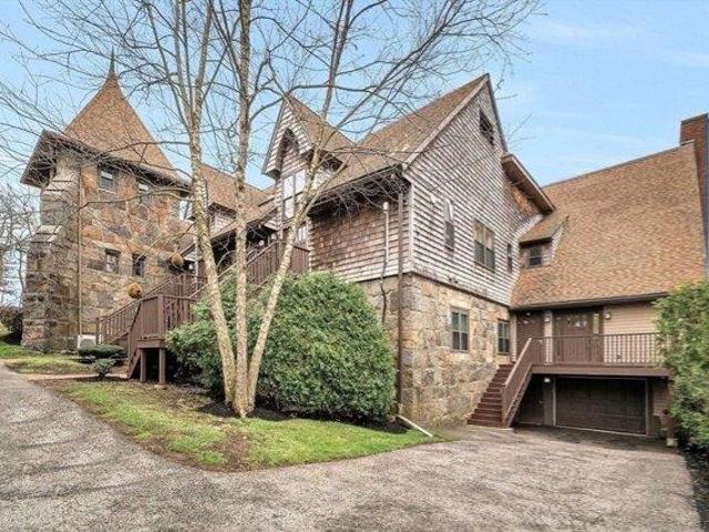 Condo for sale in Quincy, Massachusetts