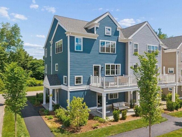 Condo for sale in Raynham, Bristol County