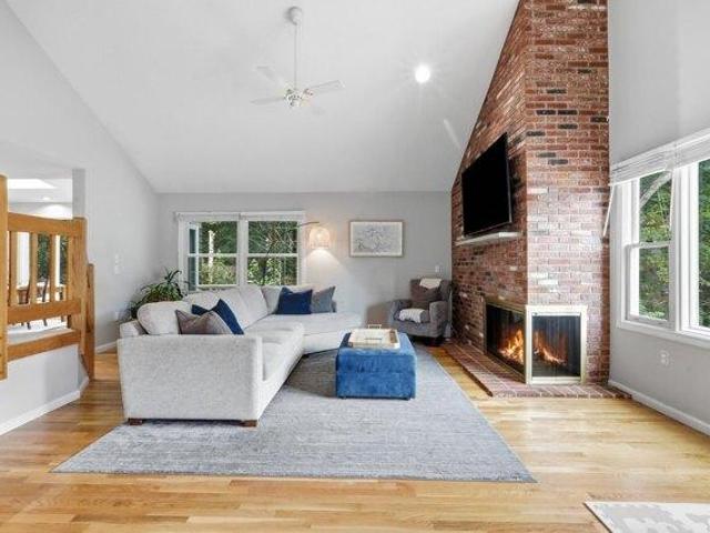 Condo for sale in Reading, Middlesex County