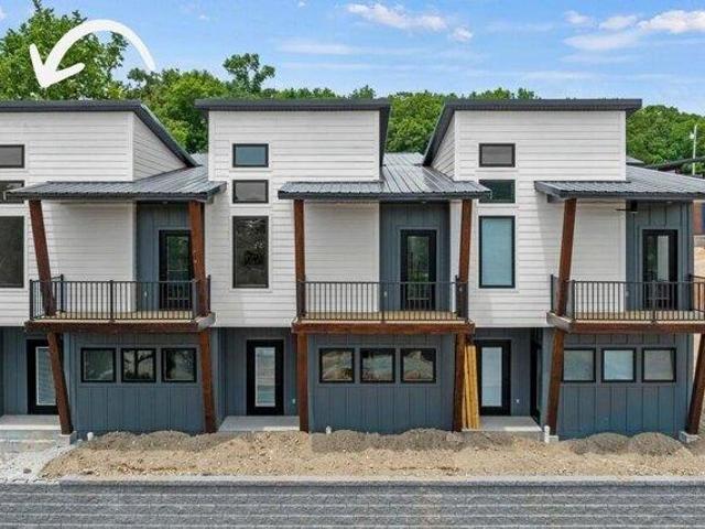 Condo for sale in Reeds Spring