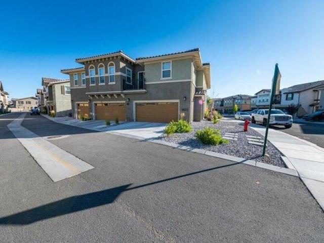 Condo for sale in Reno