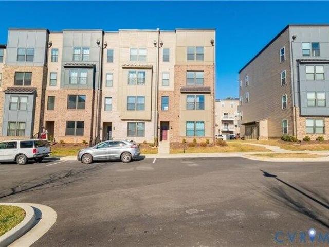 Condo for sale in Virginia