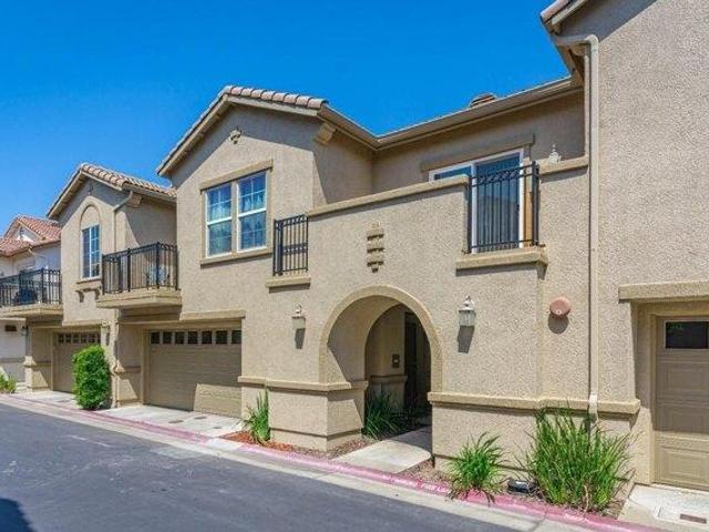 Condo for sale in Sacramento