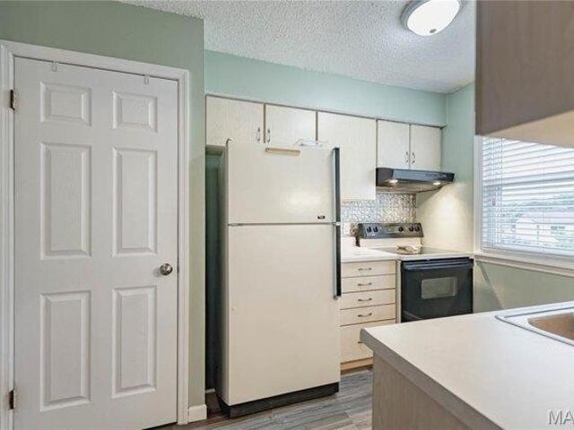 Condo for sale in Saint Charles, Missouri