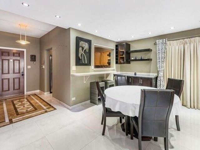 Condo for sale in Saint Thomas, Missouri