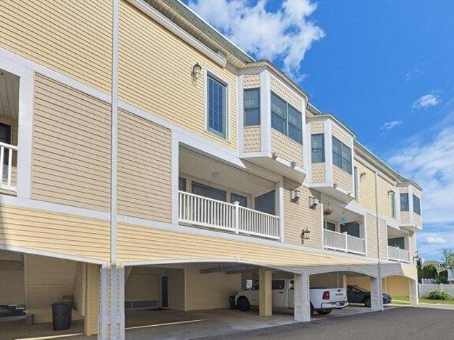 Condo for sale in Massachusetts