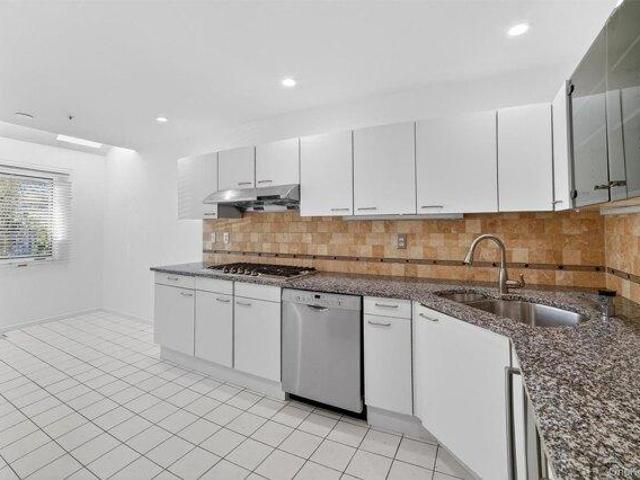 Condo for sale in New York