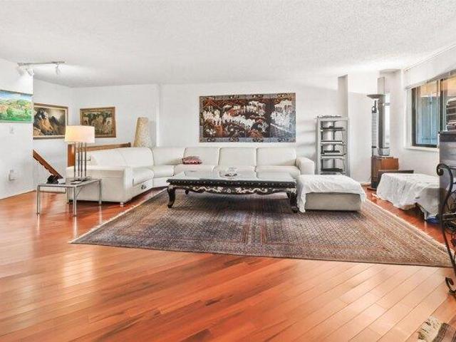 Condo for sale in Hudson, New Jersey