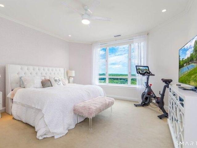 Condo for sale in Shelton, Connecticut