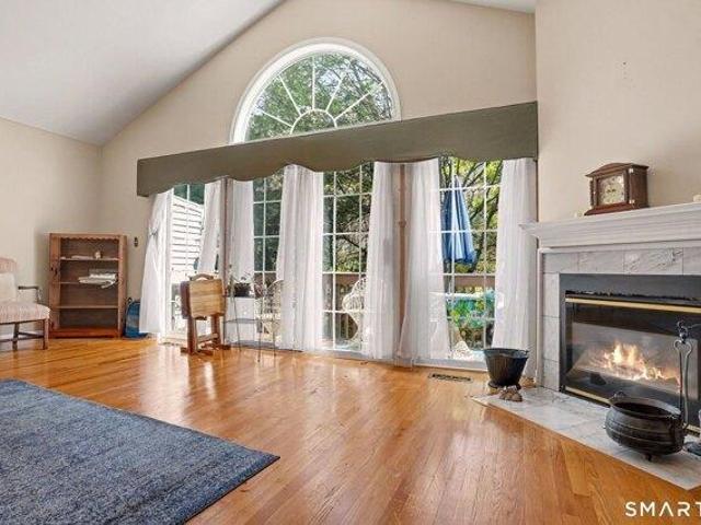 Condo for sale in Shelton, Naugatuck Valley Planning Region