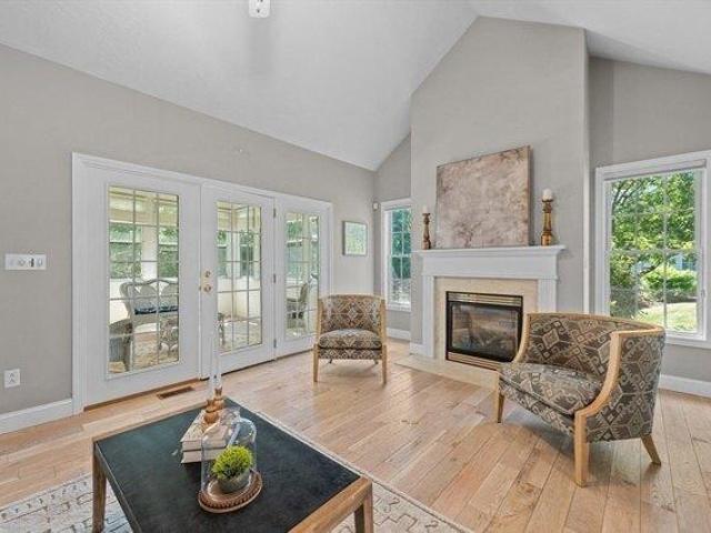 Condo for sale in Shrewsbury, Massachusetts