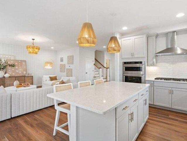 Condo for sale in Shrewsbury, Massachusetts