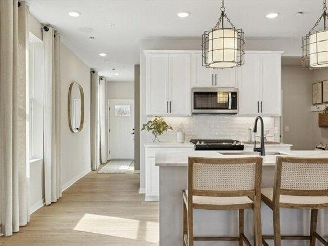 Condo for sale in Shrewsbury, Massachusetts