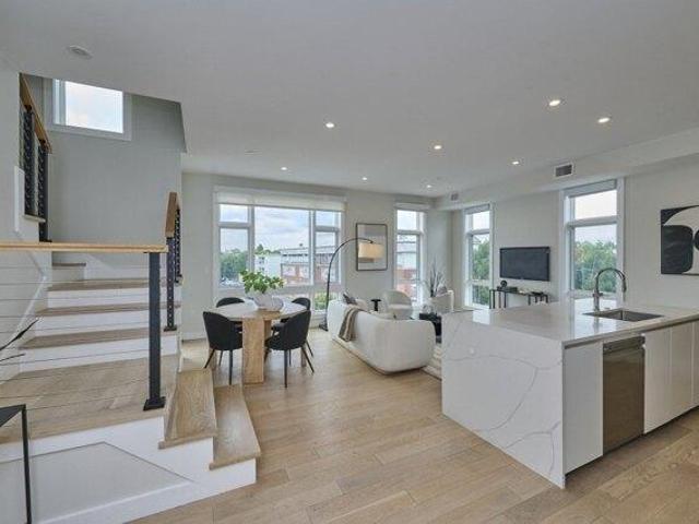 Condo for sale in Spring Hill Historic District, Somerville