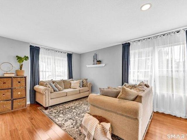 Condo for sale in South Windsor, Connecticut