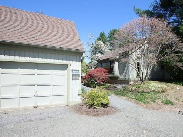 Condo for sale in Southbury