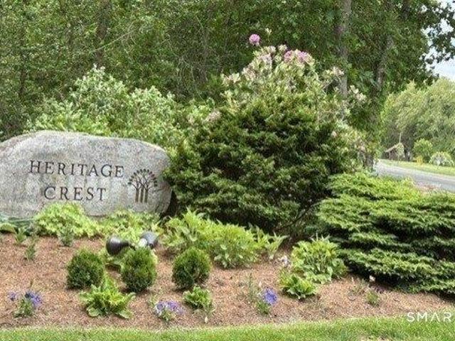 Condo for sale in Southbury, Connecticut