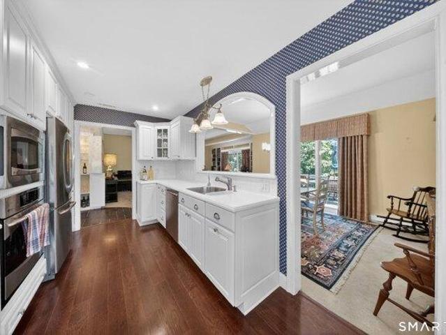 Condo for sale in Southbury, Connecticut