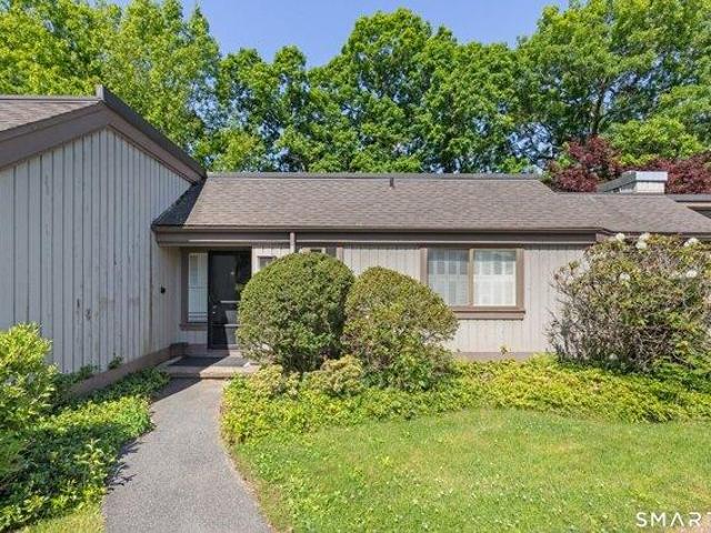 Condo for sale in Southbury, Connecticut