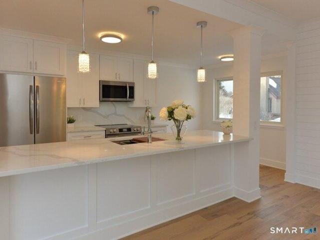 Condo for sale in Southbury, Connecticut