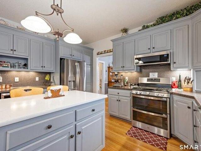 Condo for sale in Southington, Connecticut