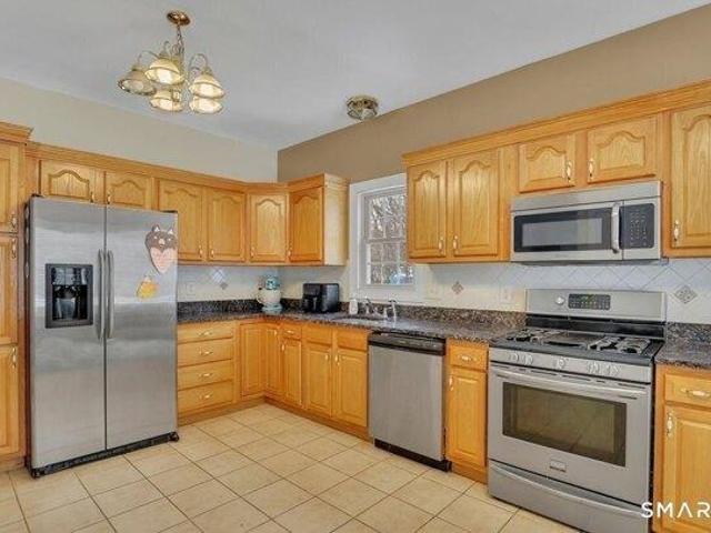Condo for sale in Southington, Connecticut
