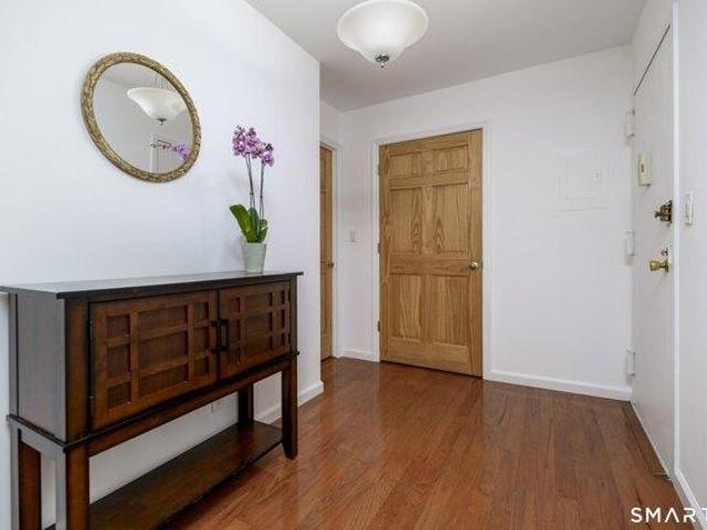 Condo for sale in Cos Cob, Connecticut