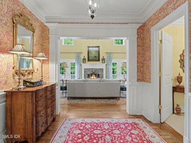 Condo for sale in Turn of River, Stamford