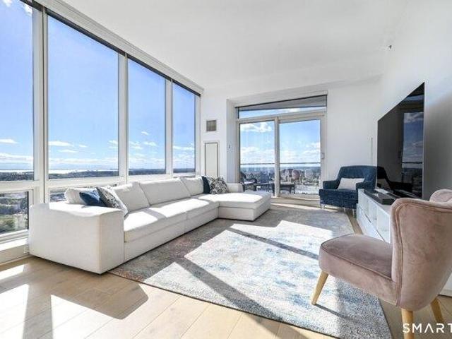 Condo for sale in Stamford, Western Connecticut Planning Region